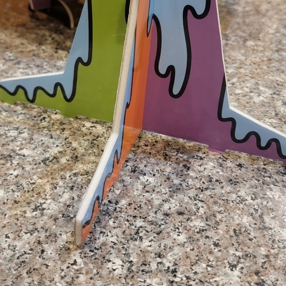 HALLOWEEN MONSTER TREAT STAND WITH CONES AND TARGET HYDE AND EEK WALL STICKERS - Picture 8 of 16